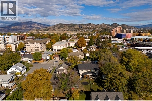 1025 Laurier Avenue - Photo 29