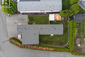 3381 Village Green Way Unit# 70 - Photo 25