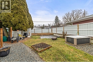 2797 Catherine Crescent - Photo 32