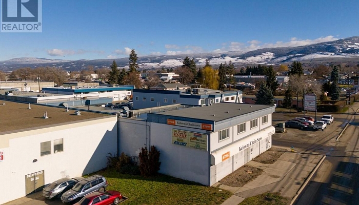 1060 Leathead Road Unit# 10 - Photo 1