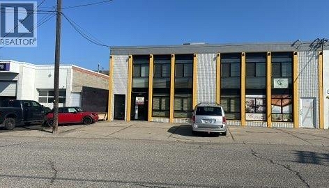 2811 44 Avenue - Photo 1