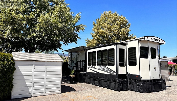 8000 Highland Road Unit# 31 - Photo 1