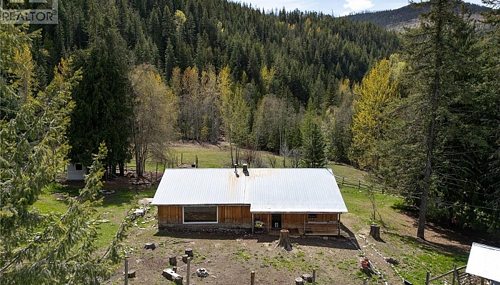 1538 Creighton Valley Road - Photo 1