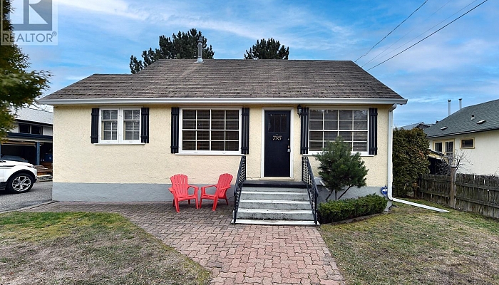 795 Elliot Avenue - Photo 1