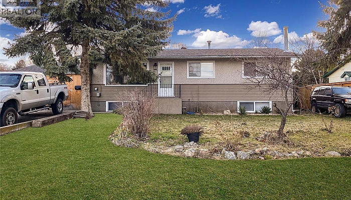 215 Davie Road S - Photo 1