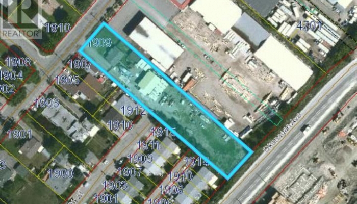 1909 43 Street - Photo 1