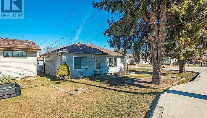 3156 Woodsdale Road - Photo 1