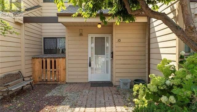 5300 25th Avenue Unit# 10 - Photo 1