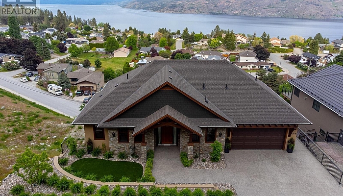 6166 Seymoure Avenue - Photo 1