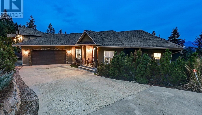 1007 Aurora Heights - Photo 1