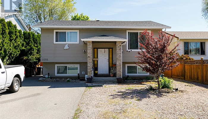 2855 Bouvette Street - Photo 1