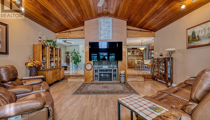 7885 Alpine Road - Photo 1