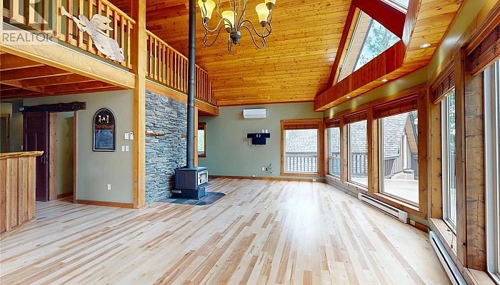 10600 Columbia Way - Photo 1