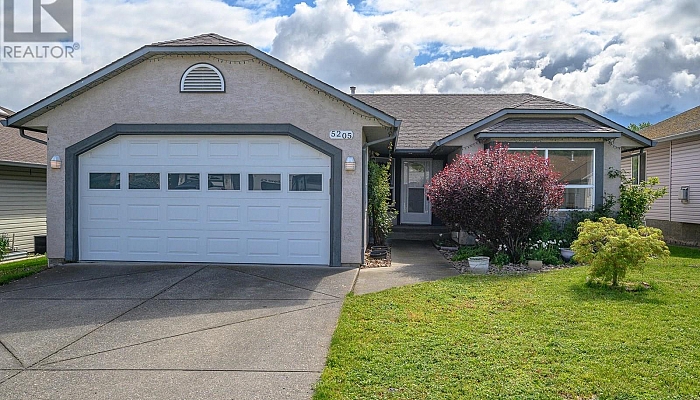 5205 21 Street - Photo 1