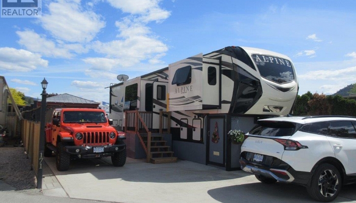 415 Commonwealth Road Unit# 171 - Photo 1