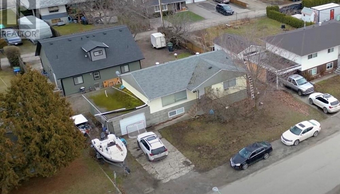 2261 Burnett Street - Photo 1