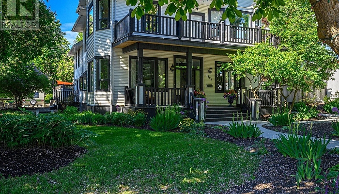 1805 32 Avenue - Photo 1