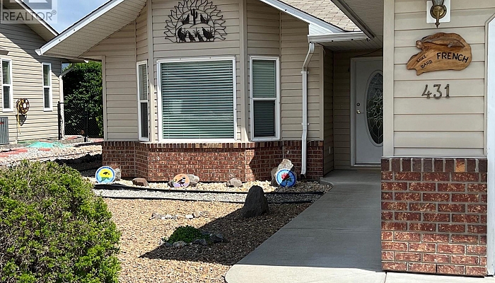431 4 Street - Photo 1