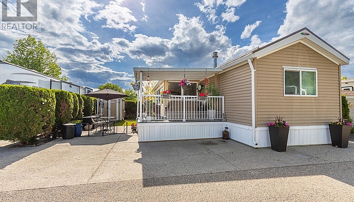 8000 Highland Road Unit# 33 - Photo 1