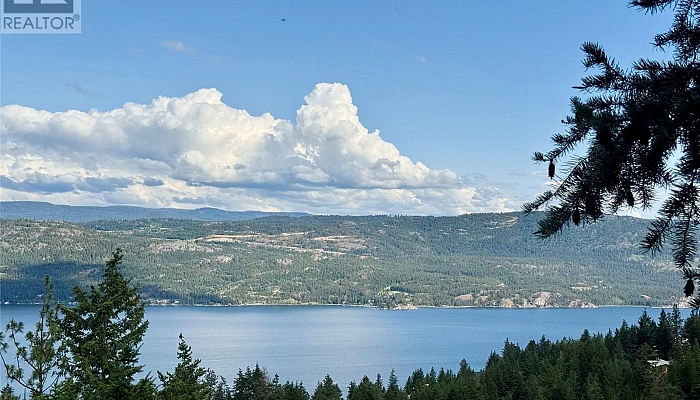 90 Crown Crescent - Photo 1