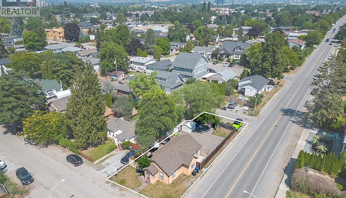 2293 Woodlawn Street - Photo 1