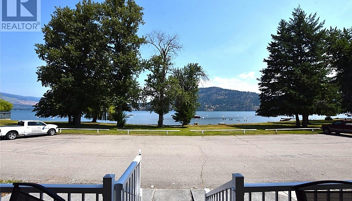 39 Lakeshore Drive - Photo 1