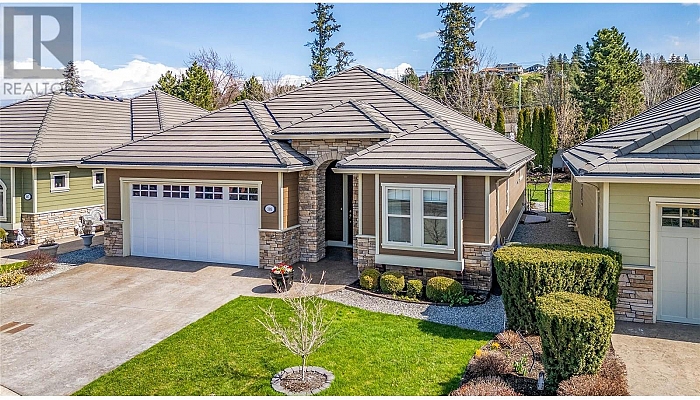 4450 GORDON Drive Unit# 105 - Photo 1