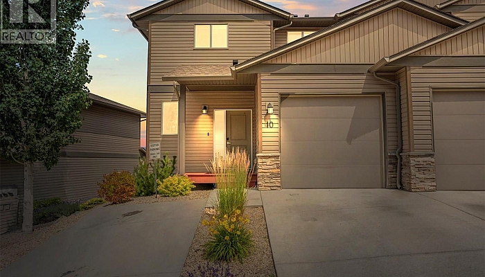 933 Mount Robson Place Unit# 10 - Photo 1