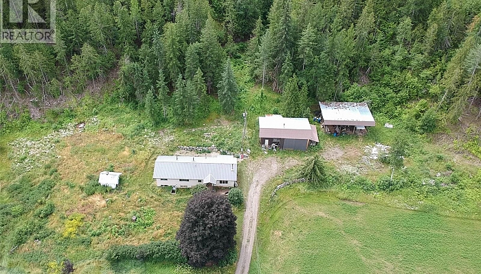 1538 Highway 6 - Photo 1