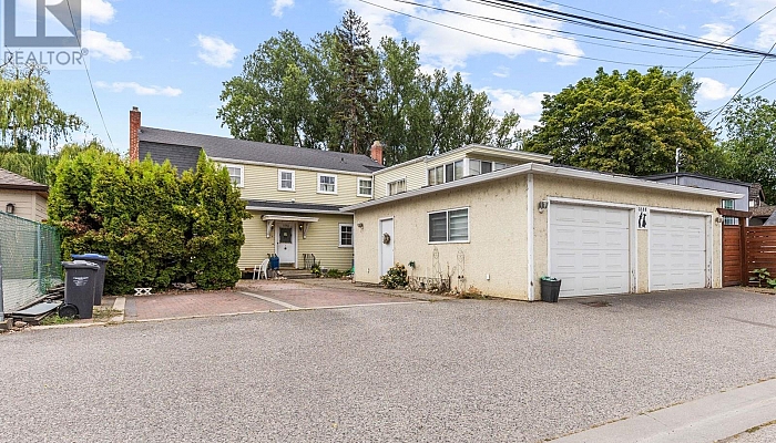 1880 Riverside Avenue - Photo 1