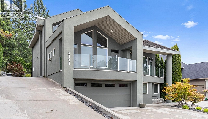2111 Lillooet Crescent - Photo 1