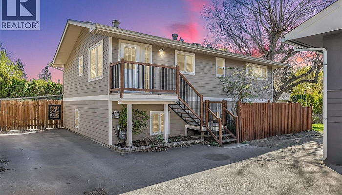 855 Saucier Avenue - Photo 1