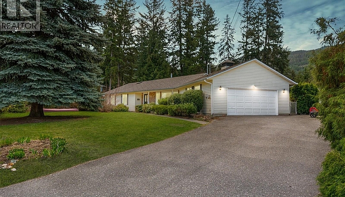 3445 Sidney Crescent - Photo 1