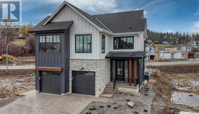 937 Bull Crescent - Photo 1