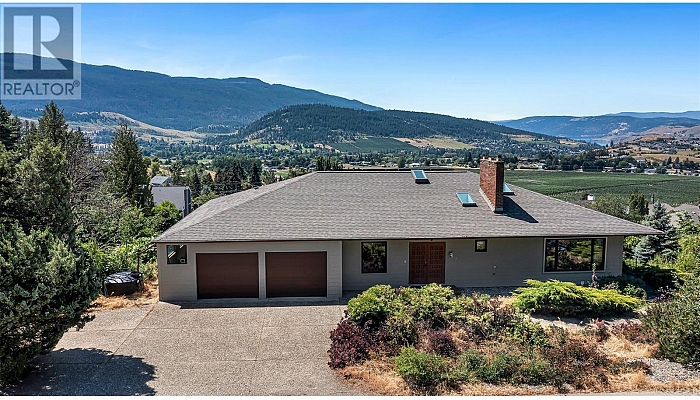 460 Crestview Drive - Photo 1