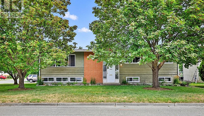 1498 Lombardy Square - Photo 1