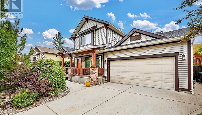 982 Paret Crescent - Photo 1