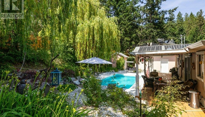 10724 Pinecrest Road - Photo 1