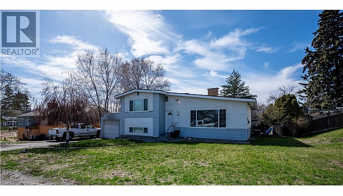1388 Cherry Crescent W - Photo 1