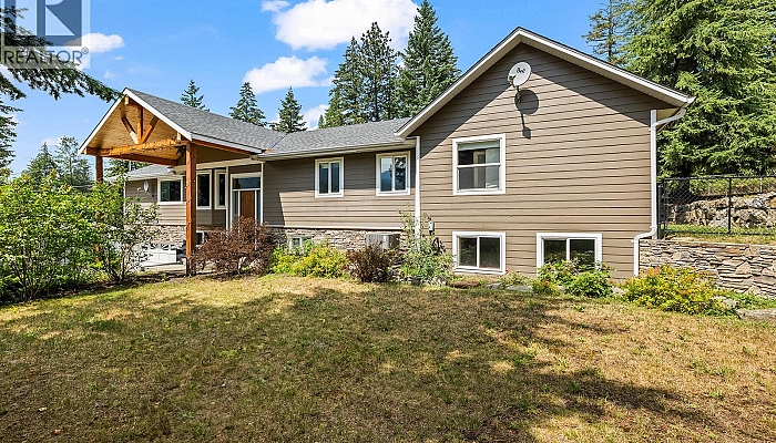 7992 Falcon Ridge Crescent - Photo 1