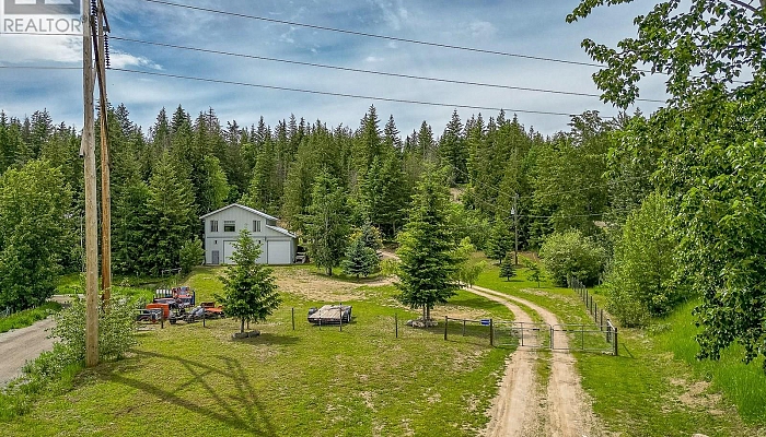 645 Capri Road - Photo 1