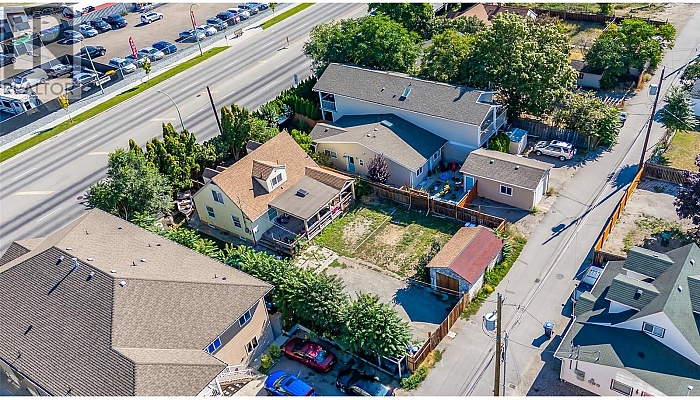 1069 Clement Avenue - Photo 1