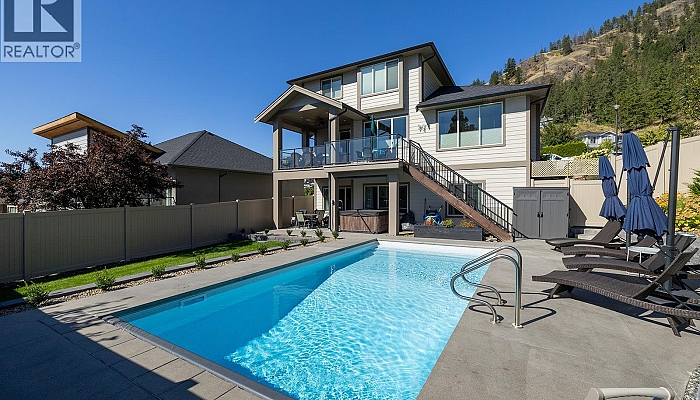 2358 Tallus Green Crescent - Photo 1