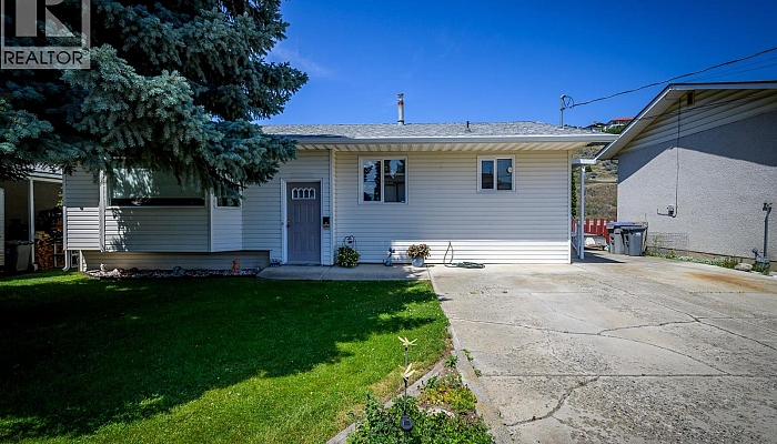 1743 SHERIDAN Drive - Photo 1