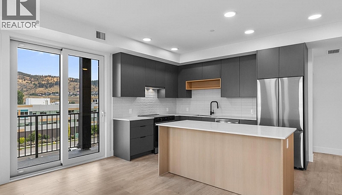 620 Coronation Avenue Unit# 406 - Photo 1