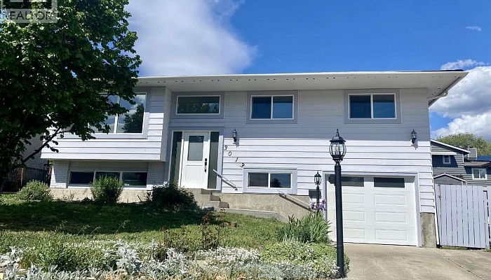 3013 11th Street - Photo 1