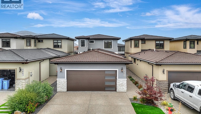 1865 Viewpoint Crescent - Photo 1