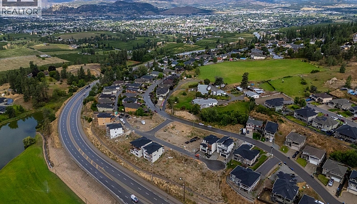 1168 Hume Avenue - Photo 1