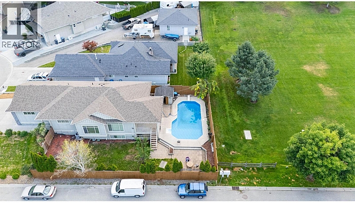 447 Stetson Street - Photo 1