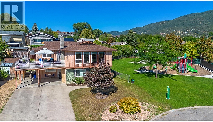 3011 11 Street - Photo 1